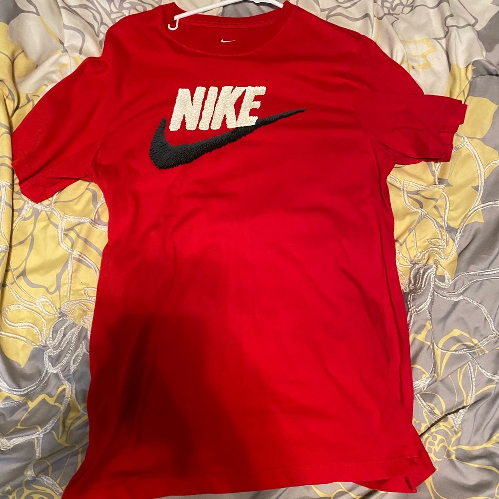 Nike tee